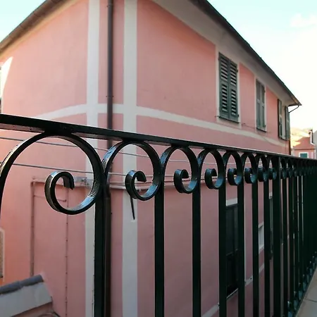 House L'angolino Di Finalborgo By Holiday World Daire Finale Ligure