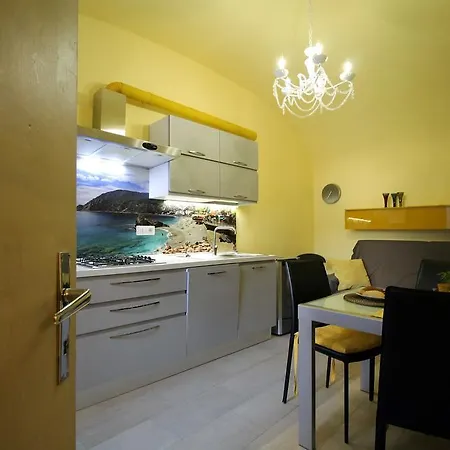 Daire House L'angolino Di Finalborgo By Holiday World *