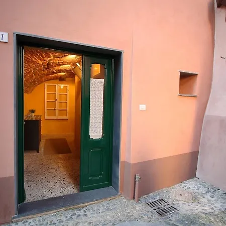 House L'angolino Di Finalborgo By Holiday World Финале Лигуре